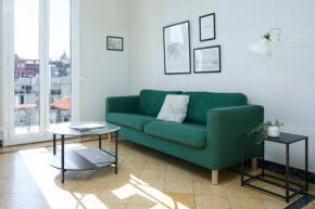 63PAR1016- Sunny apartment in Paralel